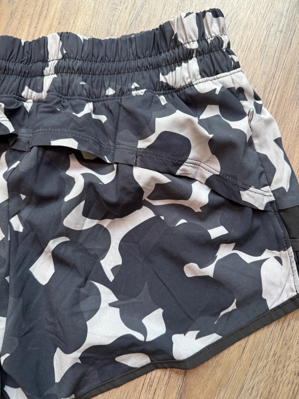 Champion Women's Black & White Camo Running Shorts - Brand New - Size Small - Picture 9 of 12